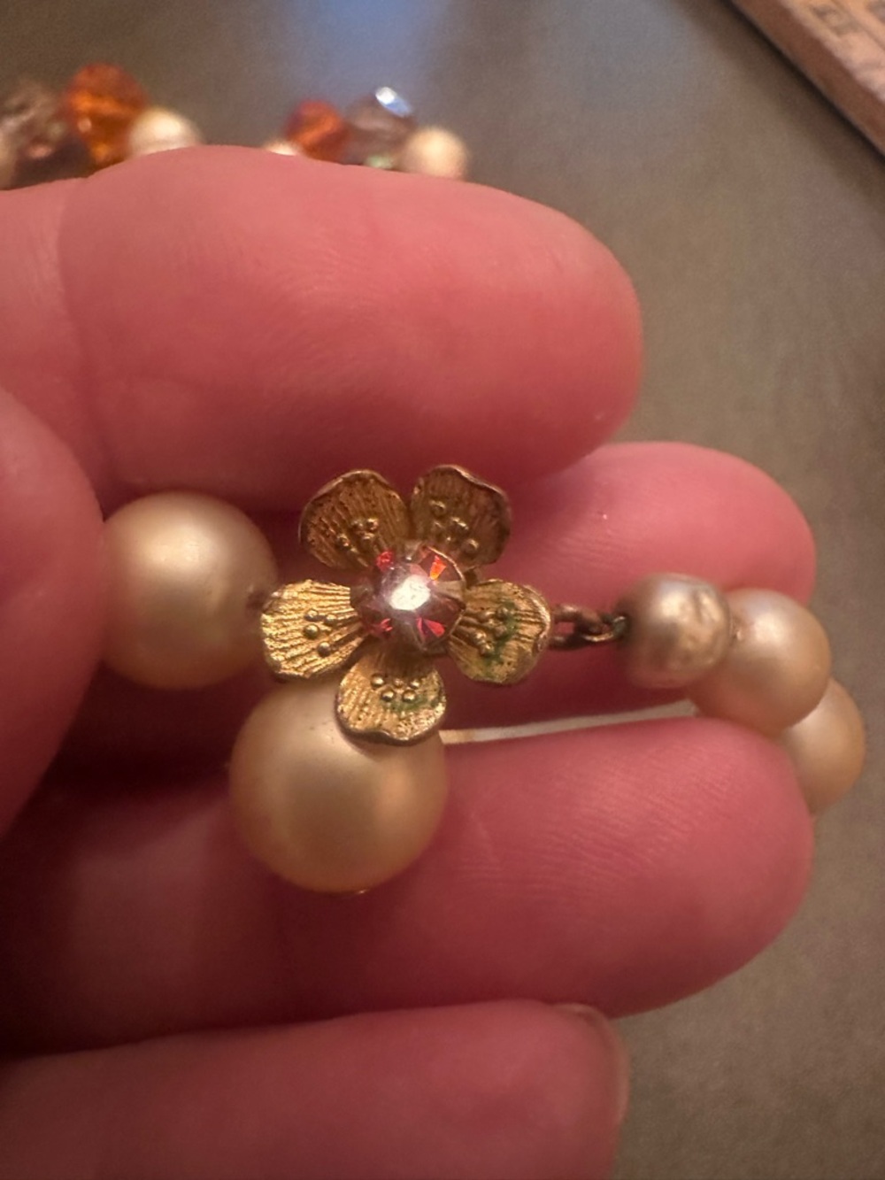 Vintage DeMario Beaded Necklace Faux Pearl Glass Floral Clasp collectible - Picture 4 of 5